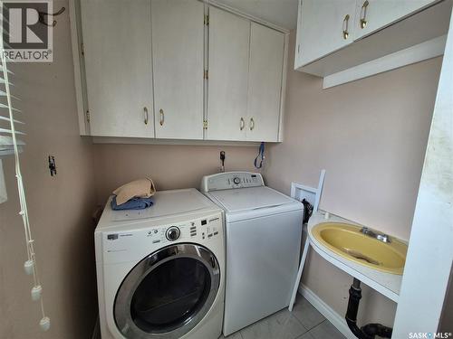 225 1St Avenue, Kendal, SK 