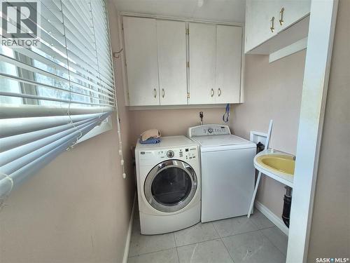 225 1St Avenue, Kendal, SK 