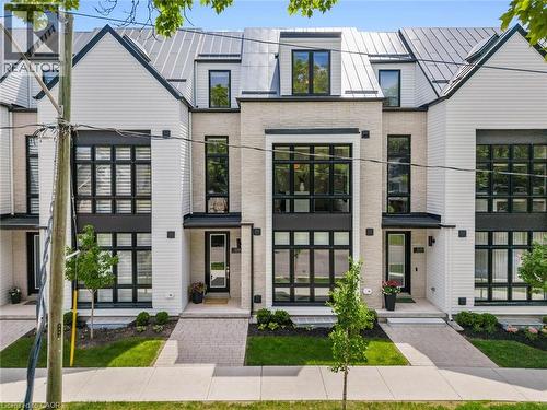 2280 SOVEREIGN Street  Oakville, ON L6L 0H9