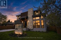 1235 WHITTINGTON ROAD  Mississauga, ON L5J 3J8