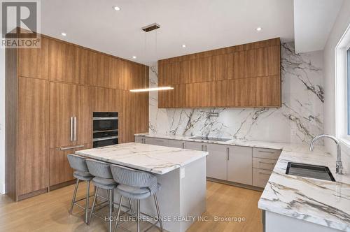 1235 Whittington Road, Mississauga, ON - Indoor Photo Showing Kitchen