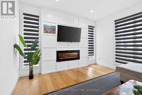 1203 Silverfox Drive, London North, ON 