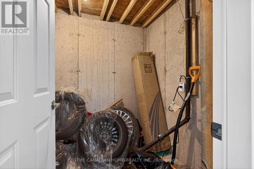 1203 Silverfox Drive, London North, ON 