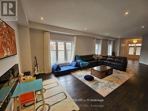 35 Cutts Crescent, Hamilton, ON 