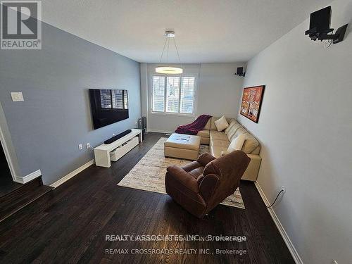 35 Cutts Crescent, Hamilton, ON 