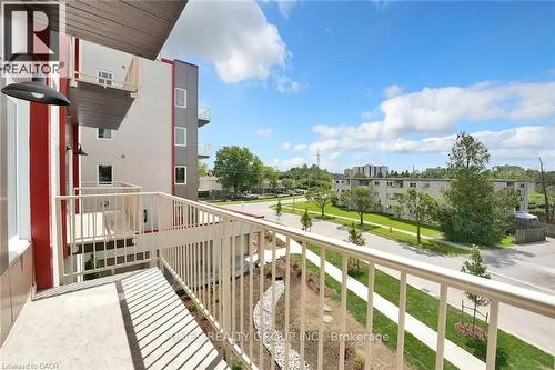 301 Westmount Road W, Kitchener, ON 