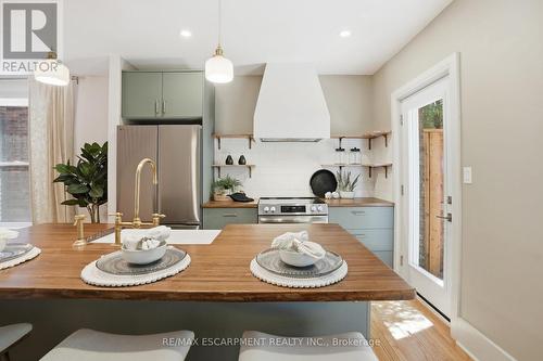 14 Cumberland Avenue, Hamilton, ON 