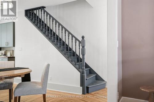 14 Cumberland Avenue, Hamilton, ON 