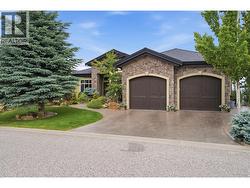 990 Hewetson Avenue  Kelowna, BC V1W 5H8