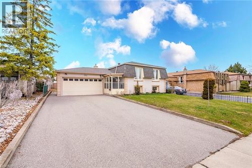 305 Pinegrove Road, Oakville, ON - Outdoor