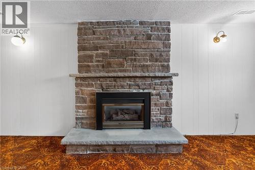 305 Pinegrove Road, Oakville, ON - Indoor Photo Showing Living Room With Fireplace