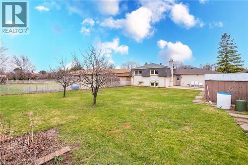 305 Pinegrove Road, Oakville, ON - Outdoor