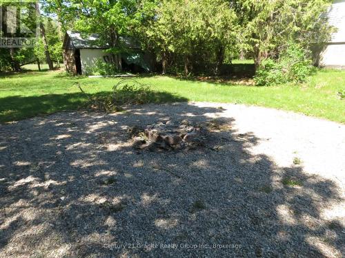 2315 Loop Road, Highlands East (Monmouth), ON 