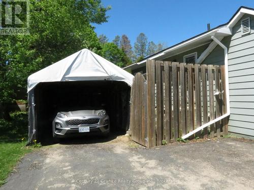 2315 Loop Road, Highlands East (Monmouth), ON 