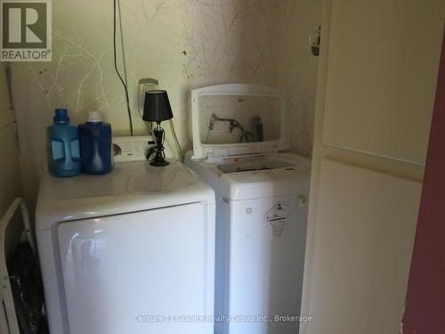 2315 Loop Road, Highlands East (Monmouth), ON 