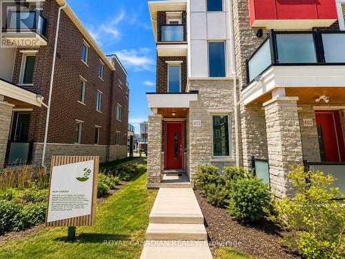 401 - 1034 Reflection Place, Pickering, ON 