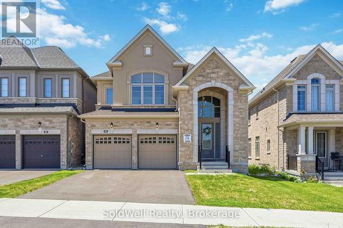 182 SILK TWIST DRIVE  East Gwillimbury, ON L9N 0V6