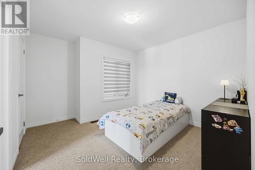 182 Silk Twist Drive, East Gwillimbury, ON 
