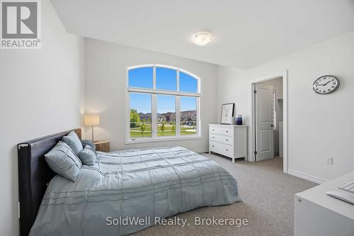 182 Silk Twist Drive, East Gwillimbury, ON 