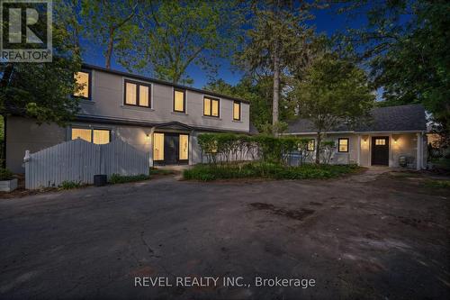 1182 LINBROOK ROAD  Oakville, ON L6J 2L4