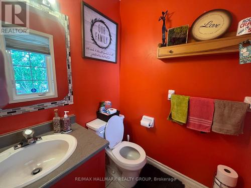 827 Como Crescent, Ottawa, ON 