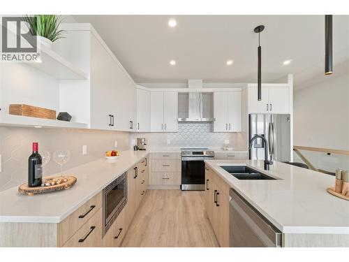 2827 Copper Ridge Drive, West Kelowna, BC 