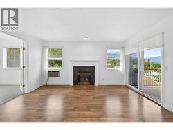 Living room - 