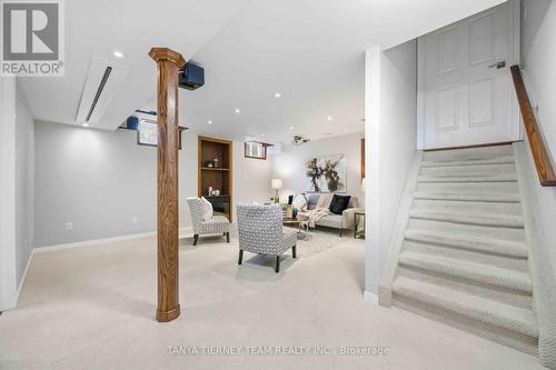 9 Penhurst Drive, Whitby, ON 