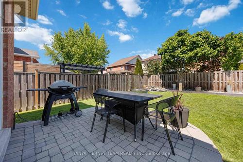 9 Penhurst Drive, Whitby, ON 