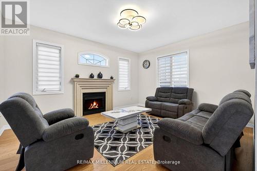 75 Twin Hill Crescent, Vaughan, ON 