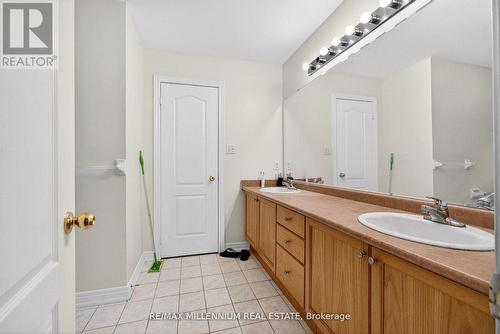 75 Twin Hill Crescent, Vaughan, ON 