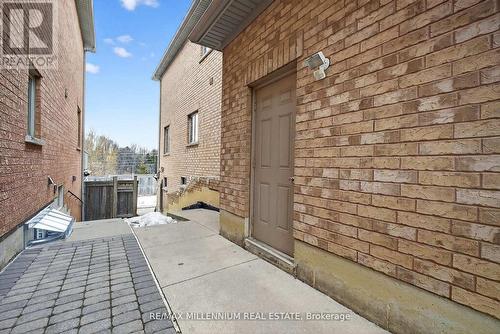 75 Twin Hill Crescent, Vaughan, ON 