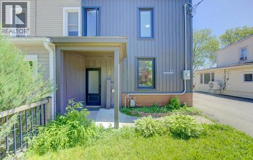 11 Davidson Street, Cambridge, ON 