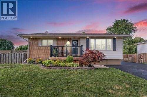 9924 Dickenson Road W, Hamilton, ON 