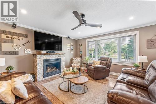 9924 Dickenson Road W, Hamilton, ON 