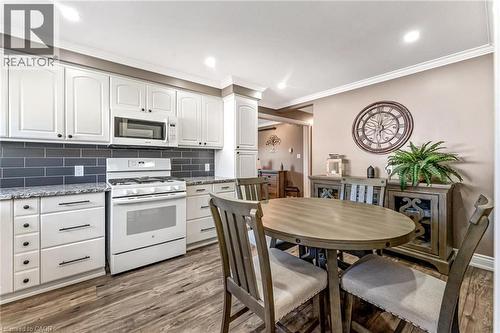9924 Dickenson Road W, Hamilton, ON 