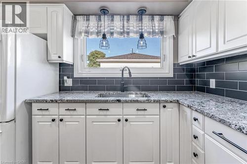 9924 Dickenson Road W, Hamilton, ON 