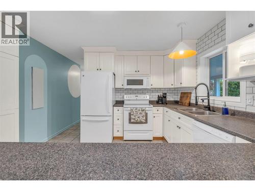 7513 Crest-A-Way Road, Oliver, BC 