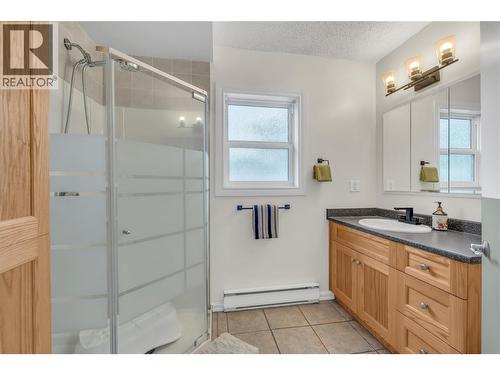 7513 Crest-A-Way Road, Oliver, BC 