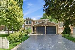 2136 WINDING WAY  Burlington, ON L7M 2X9