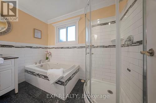 124 Dunsmere Drive, Kitchener, ON 