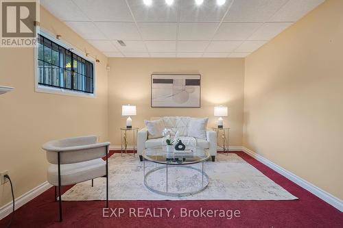 124 Dunsmere Drive, Kitchener, ON 