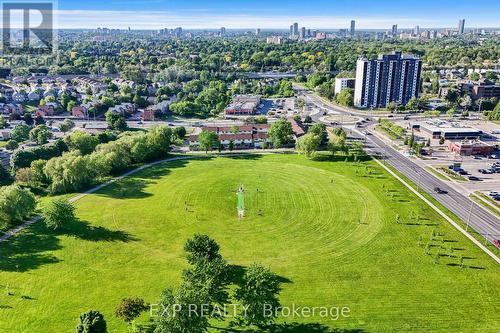 124 Dunsmere Drive, Kitchener, ON 