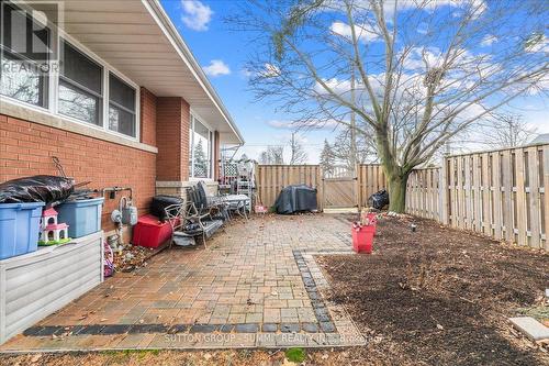 Lower - 9 Grenadier Drive, Hamilton, ON 