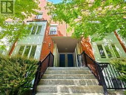 2 - 74 MUNRO STREET Toronto, ON M4M 2S9