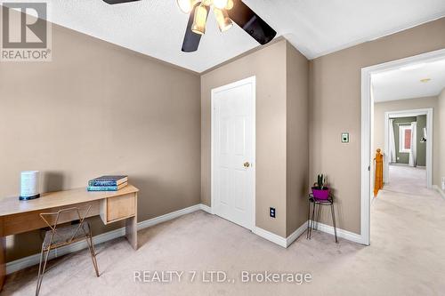 211 Downey Circle, Aurora, ON 