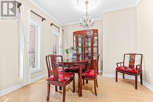 211 Downey Circle, Aurora, ON 
