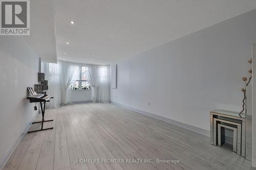 30 Saint Avenue, Bradford West Gwillimbury, ON 