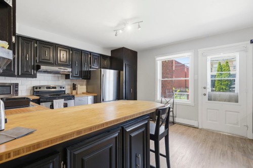 Kitchen - 6675 Av. De Montmagny, Montréal (Le Sud-Ouest), QC - Indoor Photo Showing Kitchen