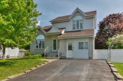 11 Rue des Jonquilles Blainville, QC J7C 2Z9